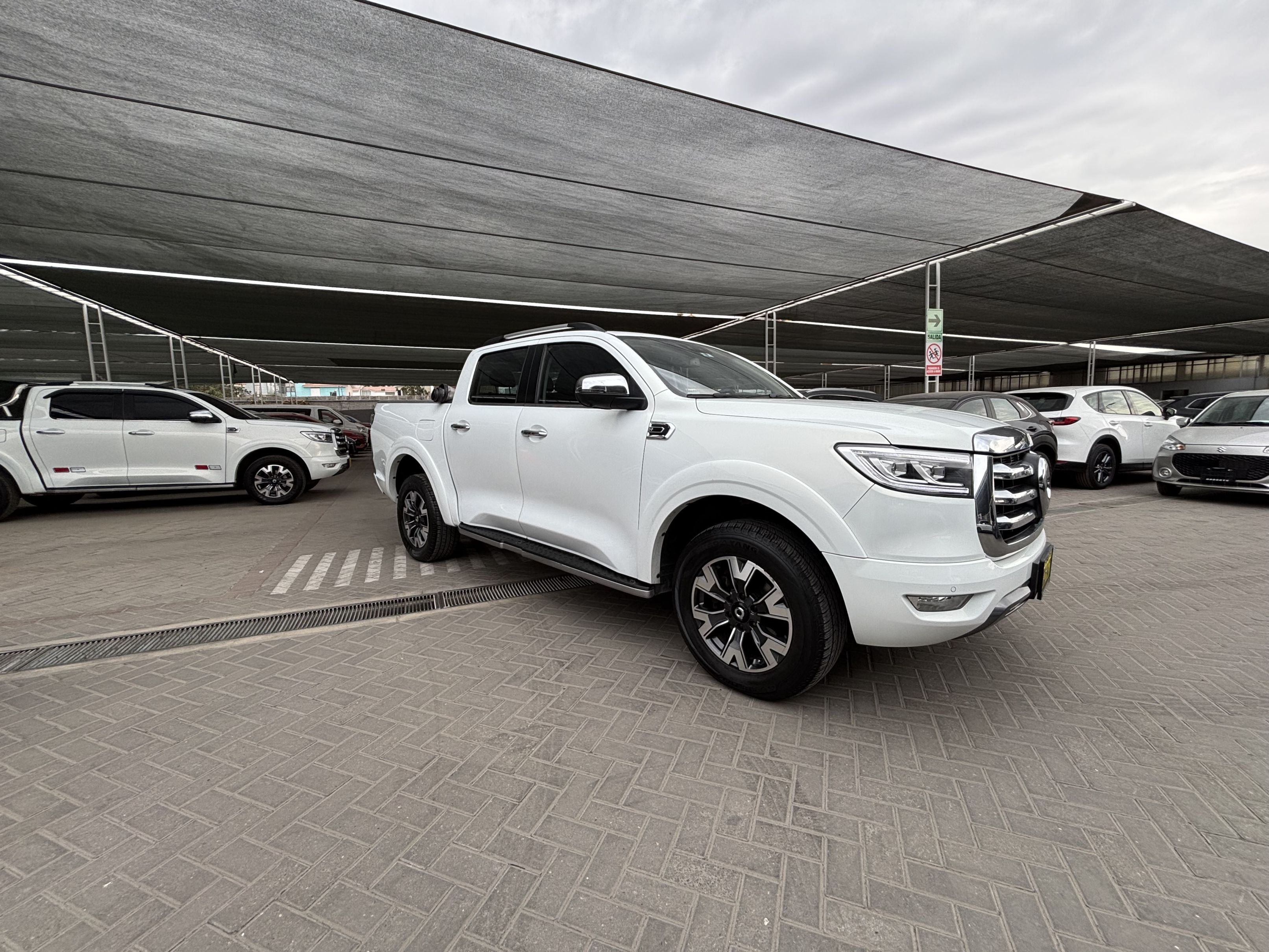 POER AT 2.0 4X4 LUX PLUS